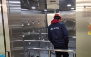 不间断通行风淋室，自动感应门，人员不停留吹淋